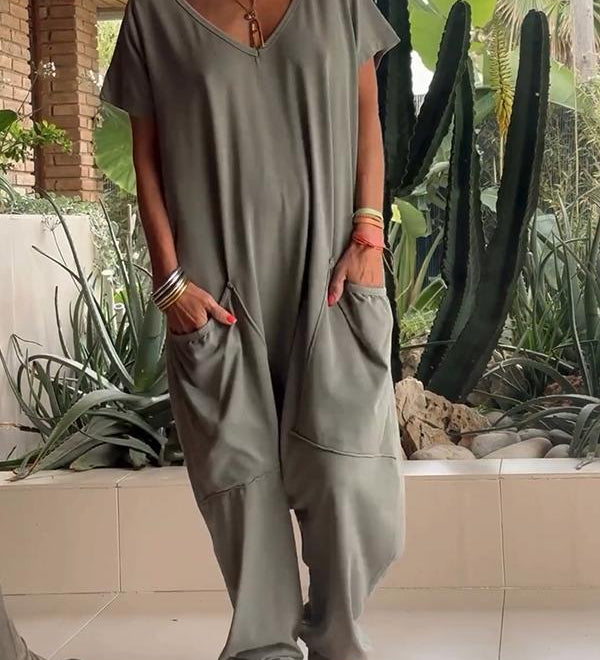 Casual V-neck Solid Color Jumpsuit